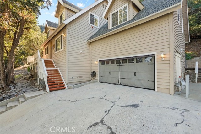 Detail Gallery Image 3 of 48 For 1764 Ash, Wrightwood,  CA 92397 - 4 Beds | 2/1 Baths