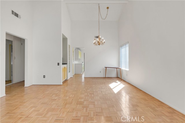 17306 Village 17, Camarillo CA: https://media.crmls.org/medias/c9b36dae-f5ff-41ce-9fdc-03303159ac8f.jpg