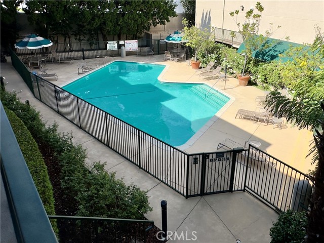 4501 Cedros Avenue, Sherman Oaks CA: https://media.crmls.org/medias/c9b389b3-9643-407a-be84-3d6591d7c207.jpg