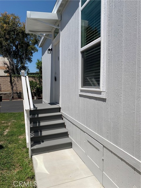 Detail Gallery Image 5 of 14 For 2767 W 1st St #14,  Santa Ana,  CA 92703 - 2 Beds | 1 Baths