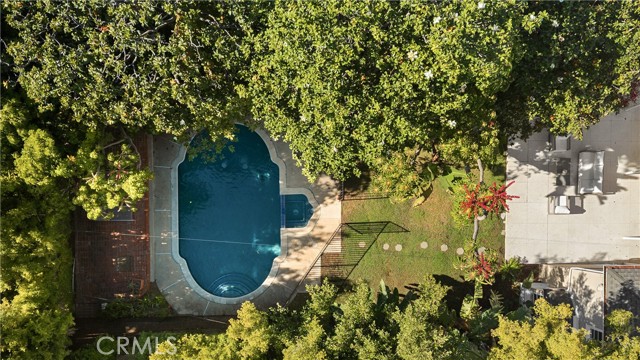 609 N Oakhurst Drive, Beverly Hills CA: https://media.crmls.org/medias/c9b46d3e-2792-40c7-80fb-f289a578f68b.jpg
