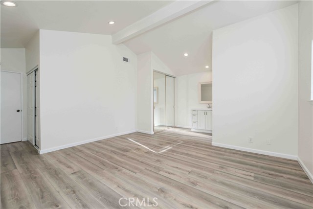 Detail Gallery Image 12 of 31 For 4 Carrol Ave, Irvine,  CA 92614 - 4 Beds | 2/1 Baths