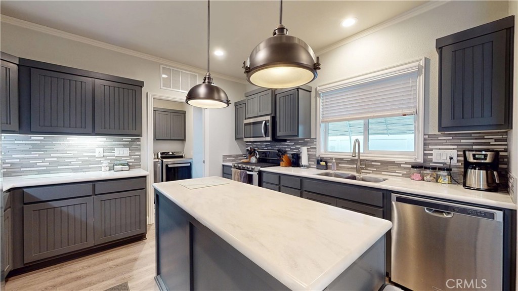 3595 Santa Fe Avenue #215