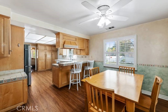 Breakfast Countertop And Nook