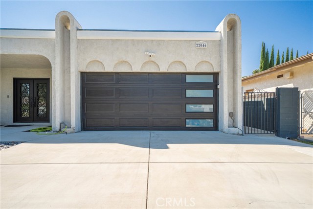 Detail Gallery Image 8 of 57 For 22046 Kinzie St, Chatsworth,  CA 91311 - 3 Beds | 3 Baths