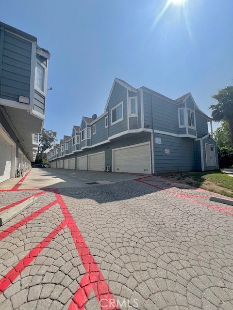 Detail Gallery Image 39 of 57 For 812 Inglewood, Inglewood,  CA 90302 - 2 Beds | 2/1 Baths