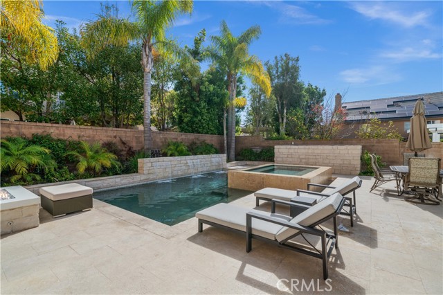 8 Delano, Irvine CA: https://media.crmls.org/medias/c9b68e1f-17a1-4466-bf00-938d8247495d.jpg