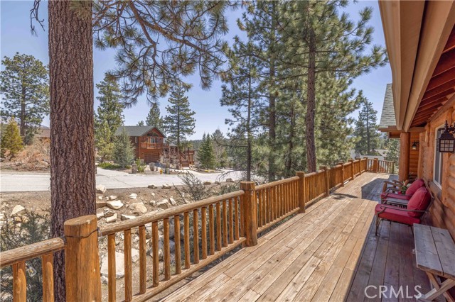 Detail Gallery Image 6 of 40 For 400 Sunrise Way, Big Bear Lake,  CA 92315 - 3 Beds | 3 Baths