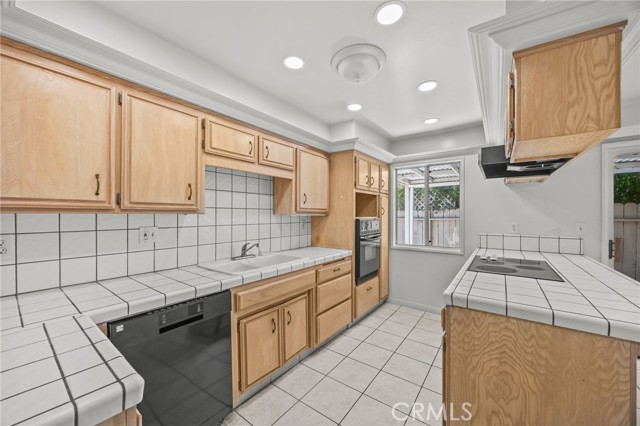Detail Gallery Image 18 of 38 For 17920 Irvine Bld #55,  Tustin,  CA 92780 - 2 Beds | 2 Baths
