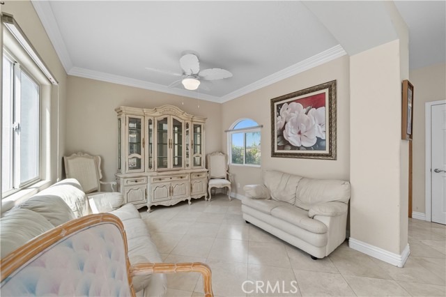 30571 Longhorn Drive, Canyon Lake CA: https://media.crmls.org/medias/c9b7f54b-87b2-4f11-a53f-04cbcae27e2b.jpg