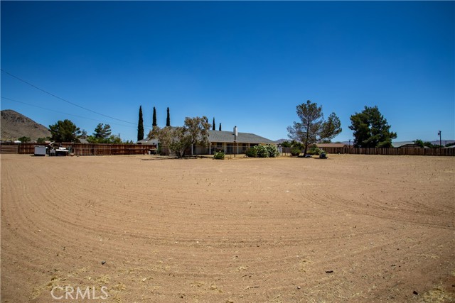 Detail Gallery Image 39 of 54 For 20081 Symeron Rd, Apple Valley,  CA 92307 - 3 Beds | 3 Baths