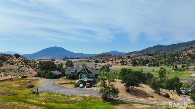 Detail Gallery Image 21 of 29 For 405 Old Cottonwood Creek Rd, Hornbrook,  CA 96044 - 3 Beds | 5 Baths