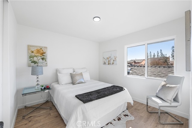 Detail Gallery Image 32 of 54 For 22015 Romar St, Chatsworth,  CA 91311 - 4 Beds | 3 Baths