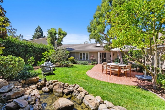 17 Wandering Rill, Irvine CA: https://media.crmls.org/medias/c9ba5ae6-82ac-49ed-8892-71cd3b84fdf8.jpg