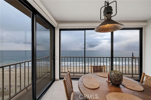 Detail Gallery Image 31 of 60 For 727 Esplanade #302,  Redondo Beach,  CA 90277 - 2 Beds | 2 Baths