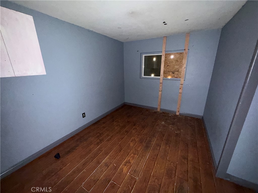 https://media.crmls.org/medias/c9baebbf-c10f-47de-bbd9-c5c3b84373db.jpg?preset=X-Large