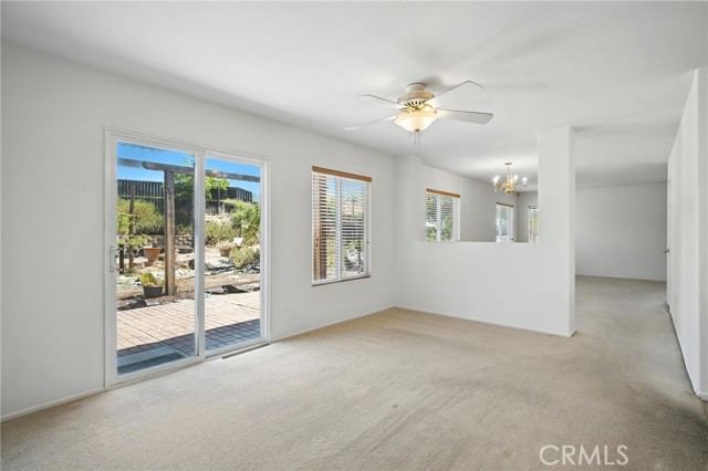 39312 Via Belleza, Murrieta CA: https://media.crmls.org/medias/c9bb2d66-277f-45c2-8ae3-9c28bf521f01.jpg