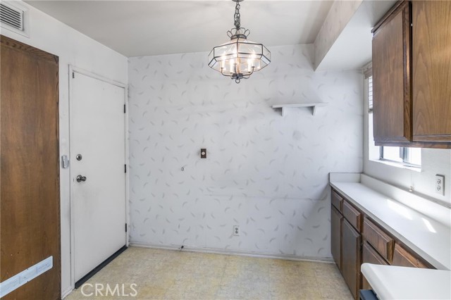 Detail Gallery Image 11 of 18 For 13203 Vanowen St #8,  North Hollywood,  CA 91605 - 2 Beds | 3 Baths