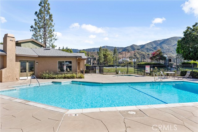 Detail Gallery Image 25 of 31 For 2592 Avenida Del Vista #H101,  Corona,  CA 92882 - 2 Beds | 2 Baths