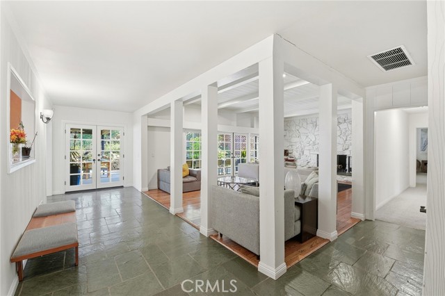 15936 Valley Wood Road, Sherman Oaks CA: https://media.crmls.org/medias/c9bbaa43-f57a-4d0e-b6e4-a65f9608e58f.jpg