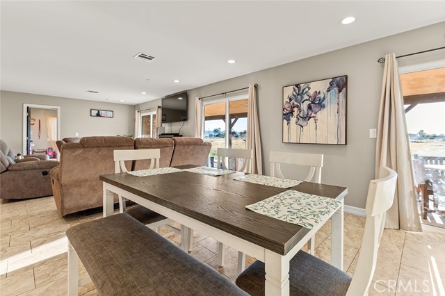 Detail Gallery Image 12 of 40 For 47867 80th, Lancaster,  CA 93536 - 4 Beds | 4 Baths