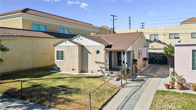 Detail Gallery Image 1 of 28 For 2415 Wilma Ave, Commerce,  CA 90040 - 3 Beds | 2 Baths