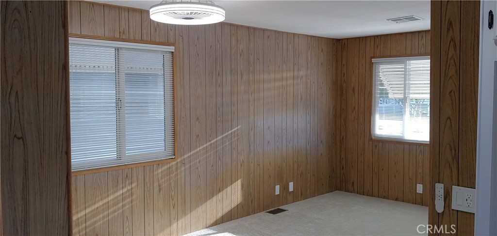 MLS #OC26112452 image #4