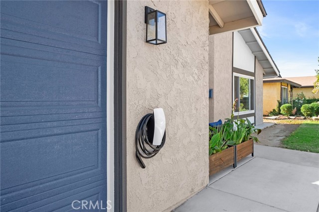 Detail Gallery Image 3 of 33 For 5920 Green Valley St, Riverside,  CA 92504 - 4 Beds | 2 Baths