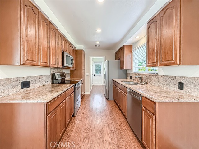 Detail Gallery Image 6 of 24 For 51 Quinta Vista, Thousand Oaks,  CA 91362 - 3 Beds | 2 Baths