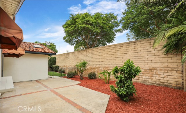 Detail Gallery Image 42 of 50 For 15552 Sunburst Ln, Huntington Beach,  CA 92647 - 4 Beds | 2 Baths