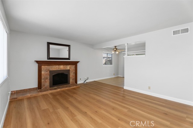 Image 5 of 39 For 8792 Grindlay