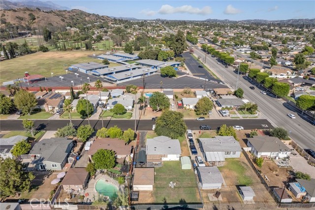 1371 S Bender Avenue, Glendora CA: https://media.crmls.org/medias/c9bdaf09-5d05-4380-955d-32f4e94d6162.jpg