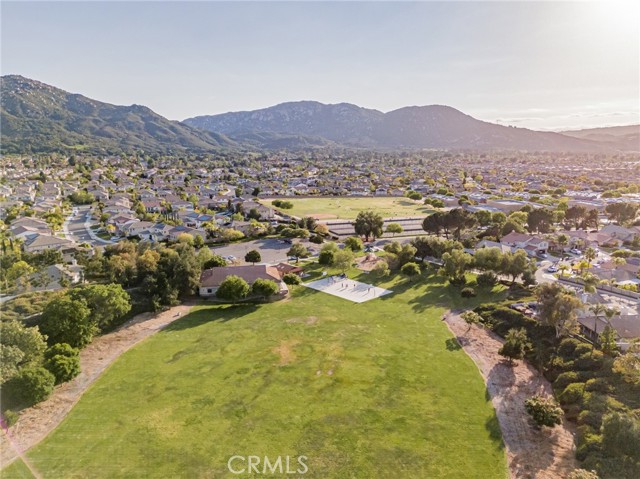 45077 Corte Bravo, Temecula CA: https://media.crmls.org/medias/c9bdcd22-e53c-4cdc-ba32-f364aeaea085.jpg