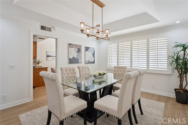 5416 Zelzah Avenue, Encino CA: https://media.crmls.org/medias/c9bdd4ac-aef3-4b9b-b12f-cadaf9802134.jpg