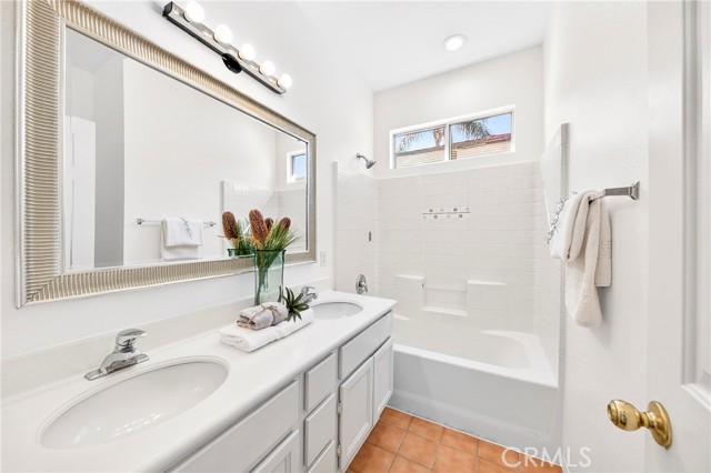 Image 28 of 58 For 13617 Freemont Court