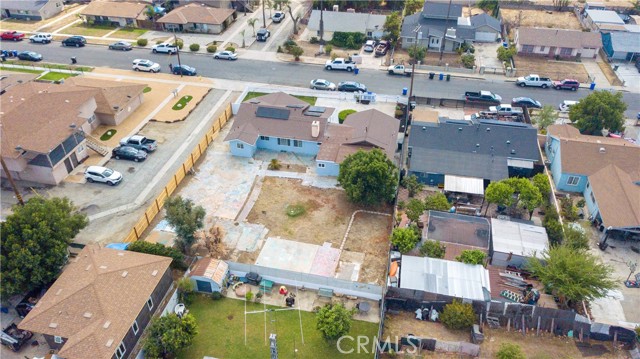 17196 Barbee St., Fontana CA: https://media.crmls.org/medias/c9c0bae0-6044-425a-96d7-4de95f7f3de4.jpg