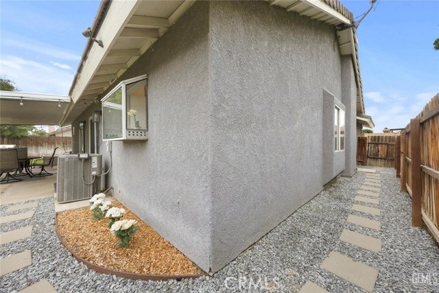 Detail Gallery Image 28 of 31 For 11617 Cactus Dr, Bakersfield,  CA 93312 - 3 Beds | 2 Baths