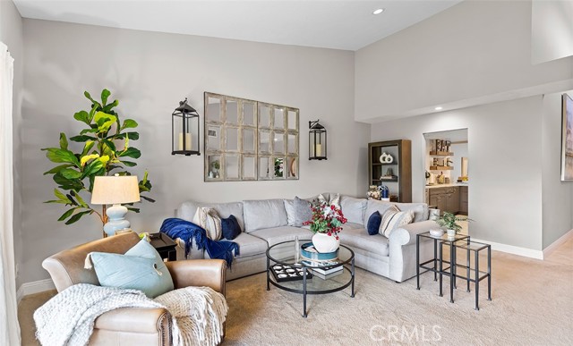 Detail Gallery Image 9 of 42 For 3922 Ravenswood Dr, Yorba Linda,  CA 92886 - 3 Beds | 2 Baths