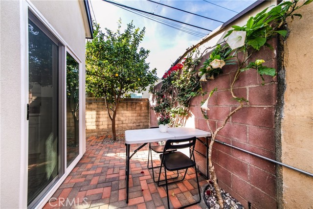 Detail Gallery Image 16 of 19 For 1135 N Howard St a,  Glendale,  CA 91207 - 2 Beds | 2 Baths