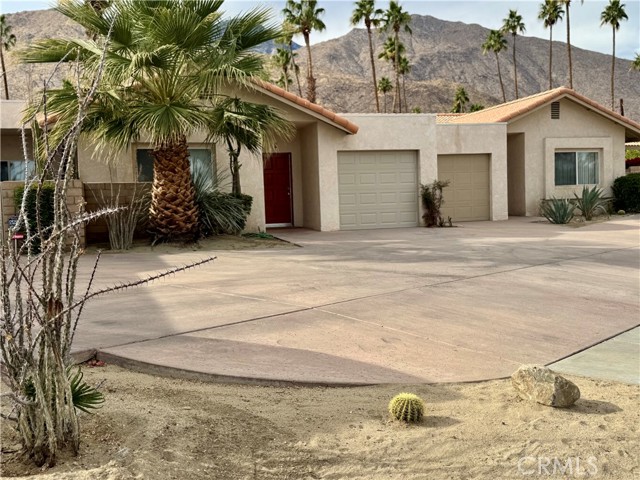 Detail Gallery Image 2 of 37 For 1961 S Camino Real #2,  Palm Springs,  CA 92264 - 2 Beds | 2 Baths