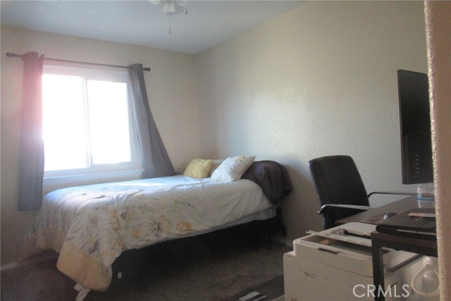 Detail Gallery Image 13 of 28 For 13531 Thistle St, Victorville,  CA 92392 - 3 Beds | 2 Baths