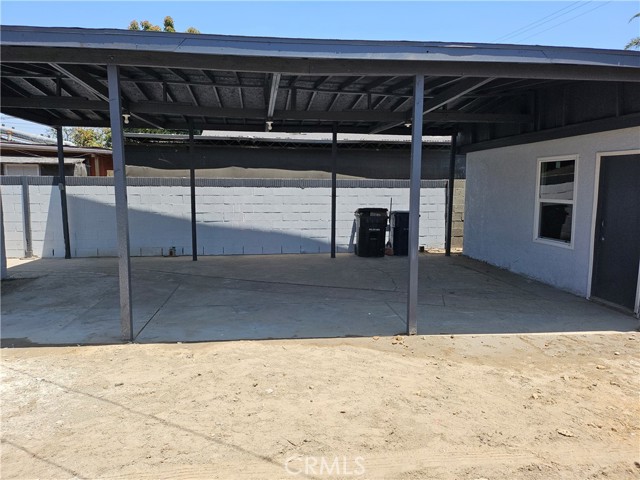 4618 E Linsley Street, Compton CA: https://media.crmls.org/medias/c9c1bdd0-5734-4766-9f08-dd8cff9e0220.jpg