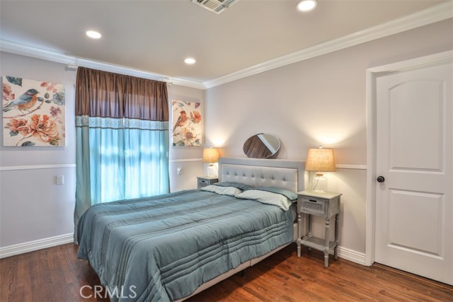 307 W 11th Street, Azusa CA: https://media.crmls.org/medias/c9c1f995-0c0f-4e91-a1a0-483d5dde5e5c.jpg