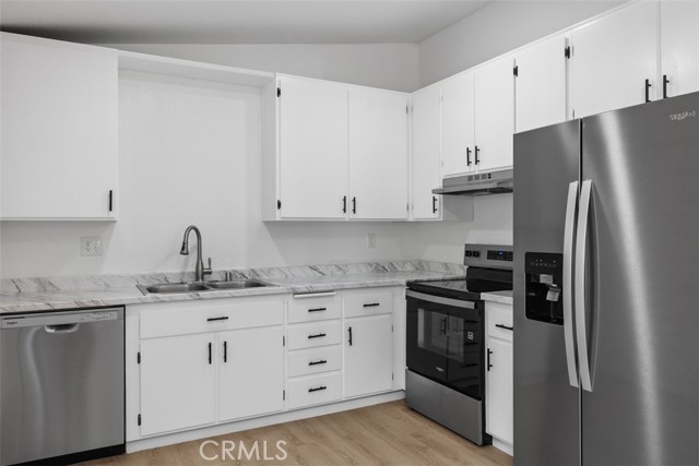 22 Terrace Circle, Laguna Niguel CA: https://media.crmls.org/medias/c9c23ff7-3b7d-4718-8b78-49dfd6b7b2d2.jpg