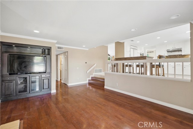 20905 Running Branch Road, Diamond Bar CA: https://media.crmls.org/medias/c9c35c04-e5d4-4df7-b6fb-196fec3b2ef8.jpg