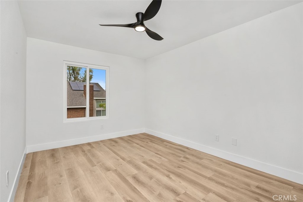 MLS #OC25225891 image #37