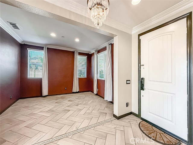 Image 7 of 49 For 458 Edgewood Drive