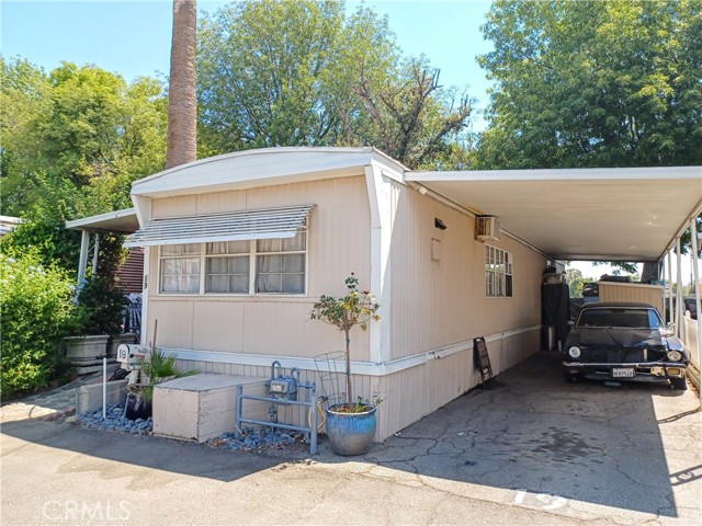 6545 Wilbur Ave, 19 photo 2