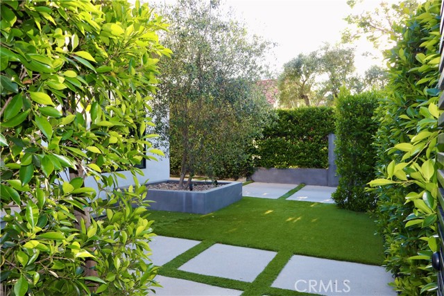 6430 Drexel AVE, Los Angeles CA: https://media.crmls.org/medias/c9c52e7c-76bc-48de-81d5-c7f13a732b56.jpg