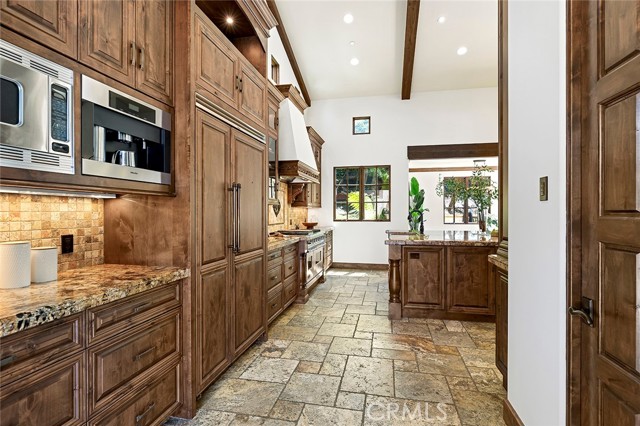 Detail Gallery Image 23 of 60 For 2900 Carob St, Newport Beach,  CA 92660 - 4 Beds | 4/1 Baths